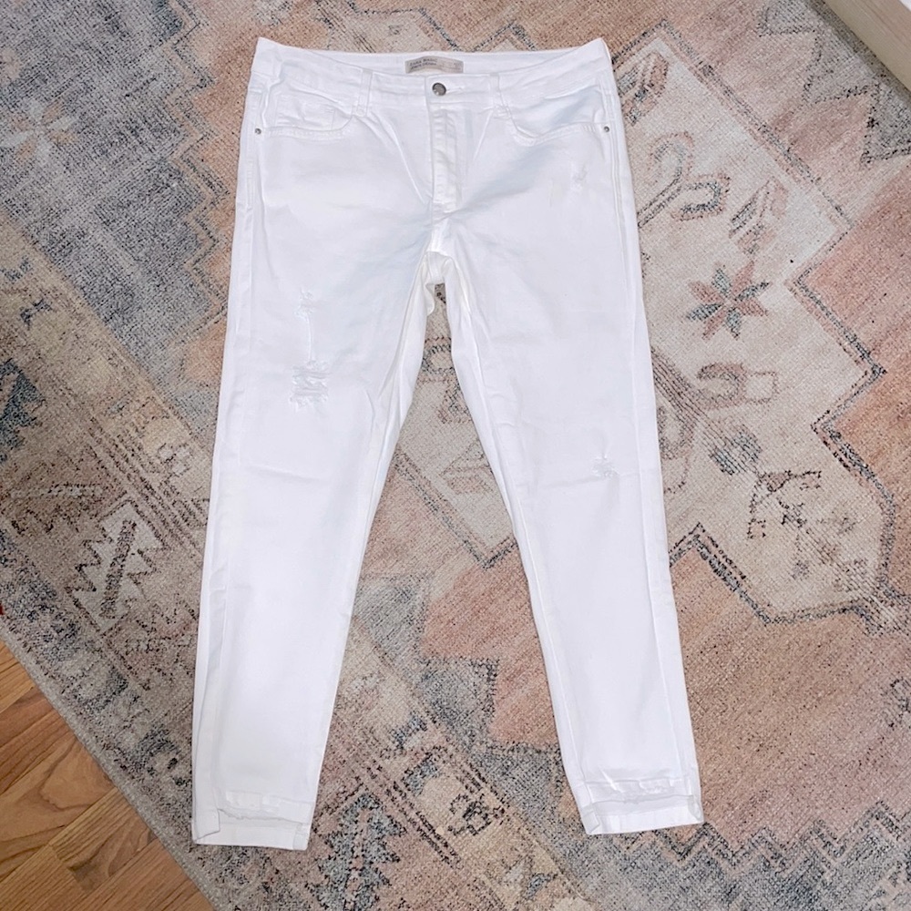 Sold NWOT ZARA White Jeans